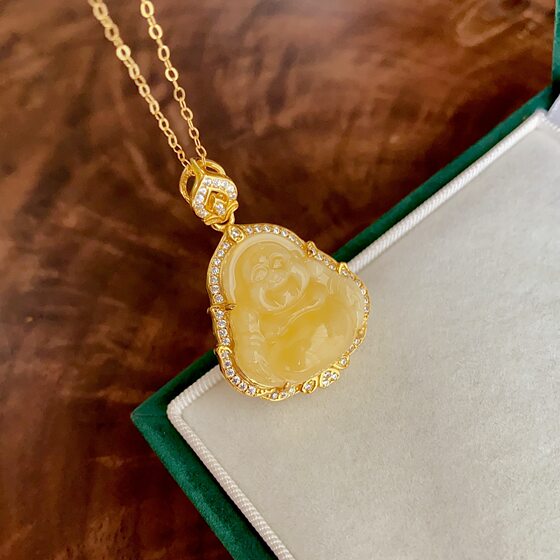 Natural beeswax Buddha pendant S925 silver inlaid chicken yellow Russian amber beeswax single pendant can be identified