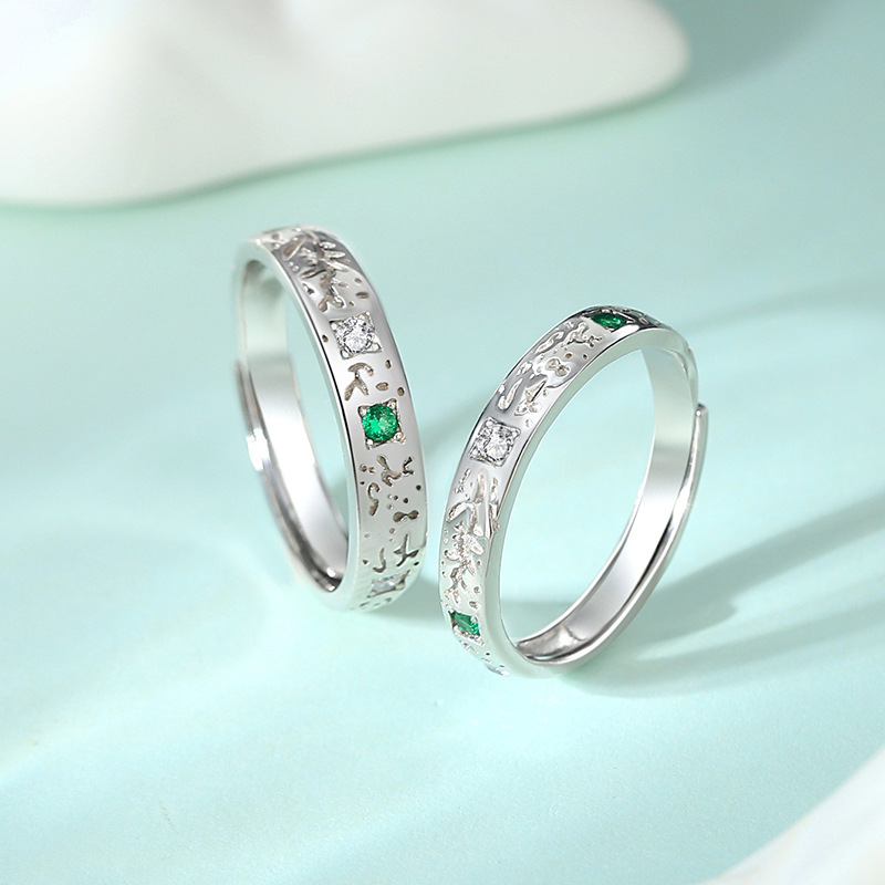 Retro small design ring with zircon