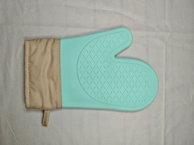 アマゾンと同じモデルの電子レンジ用滑り止めシリコン手袋、電子レンジ用耐熱ベーキング断熱手袋、火傷防止|undefined