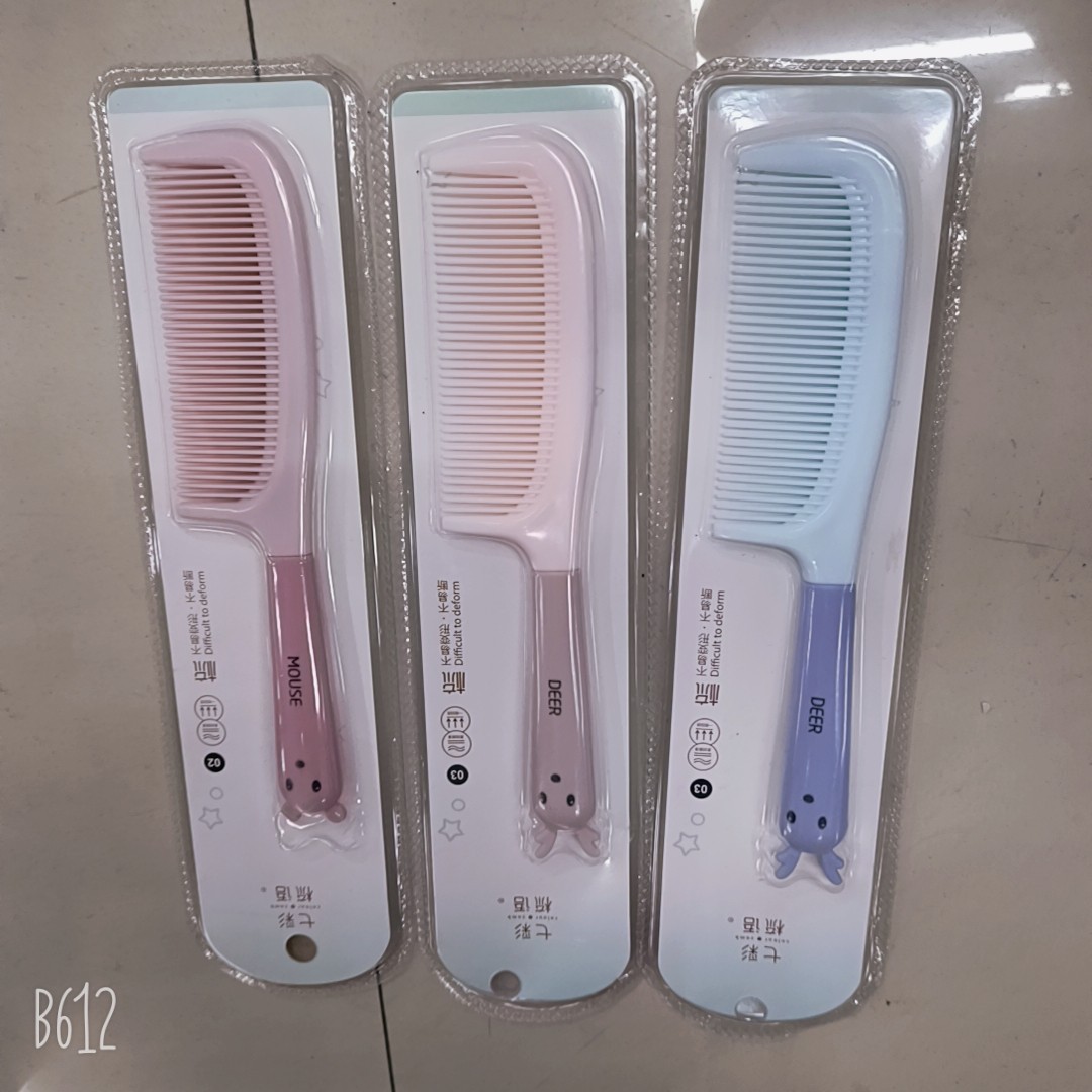 卡通梳子 新款加厚吸卡美发梳子潮流前线韩板硅胶梳子 胶盒加厚梳-阿里巴巴