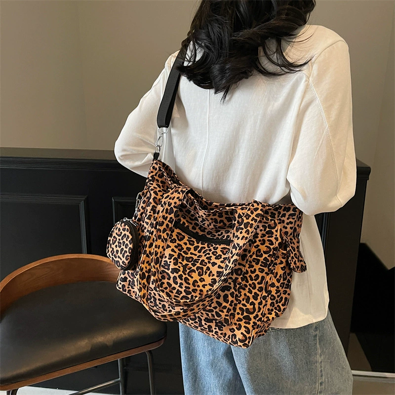 (Cross-border trading), capacious shopping bag one shoulder, zebra