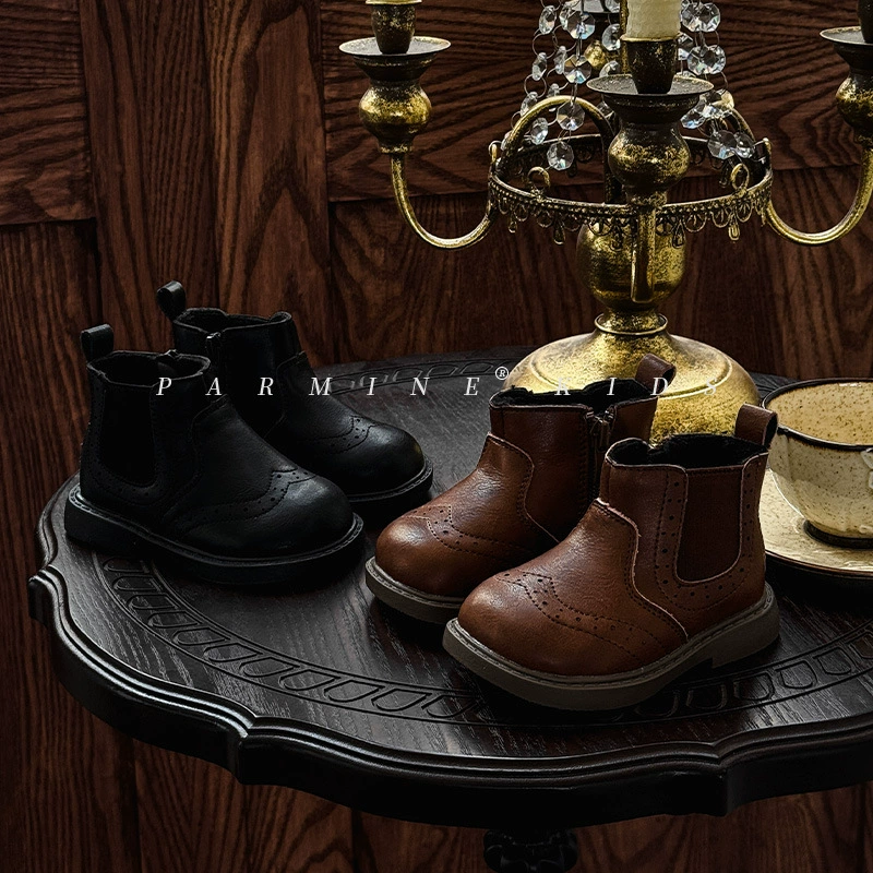Кожаные сапоги Martin плюс бархатные утолщенные зимой 2025 новая девочка принцесса сапоги маленькие кожаные сапоги