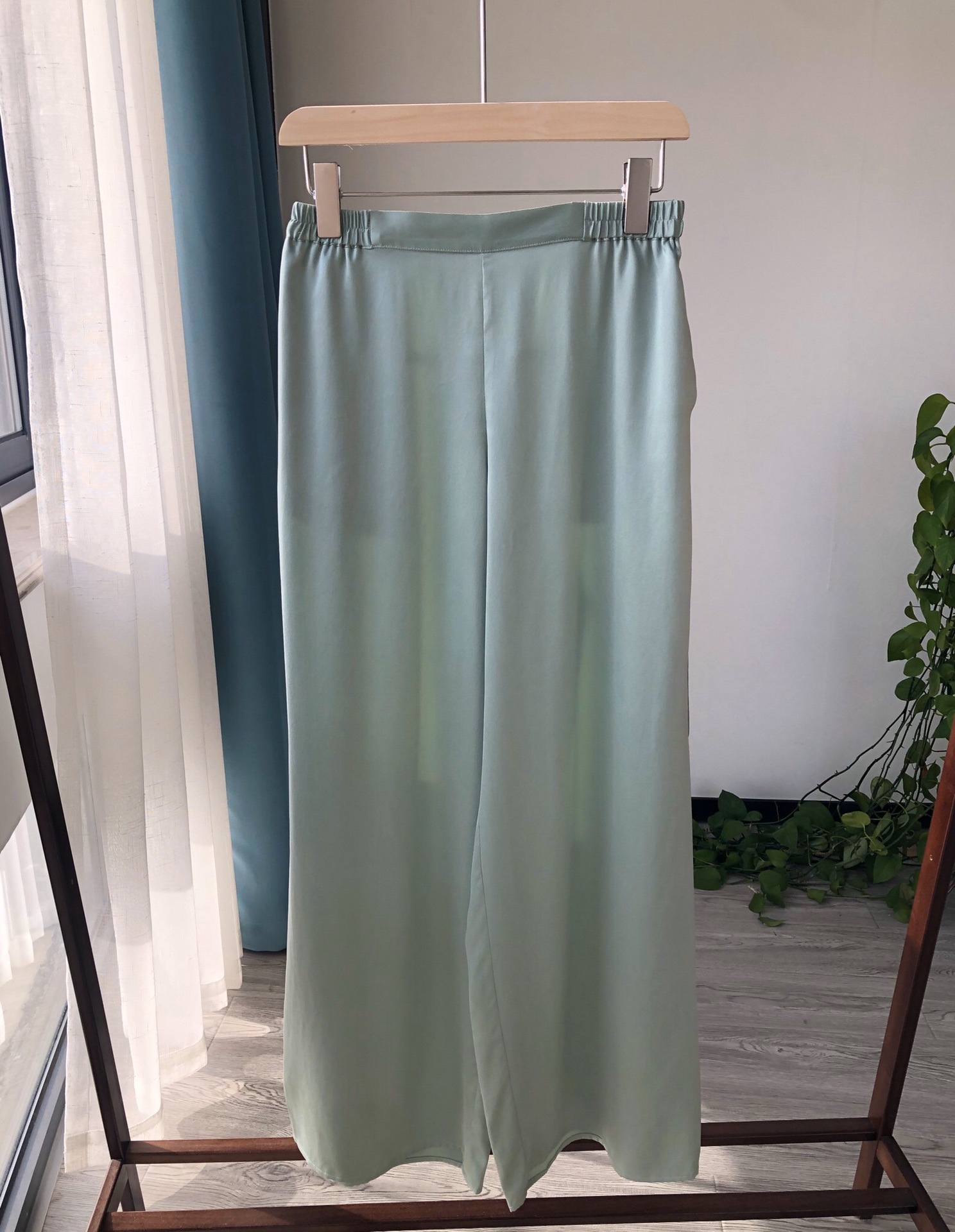 바지 민트 그린