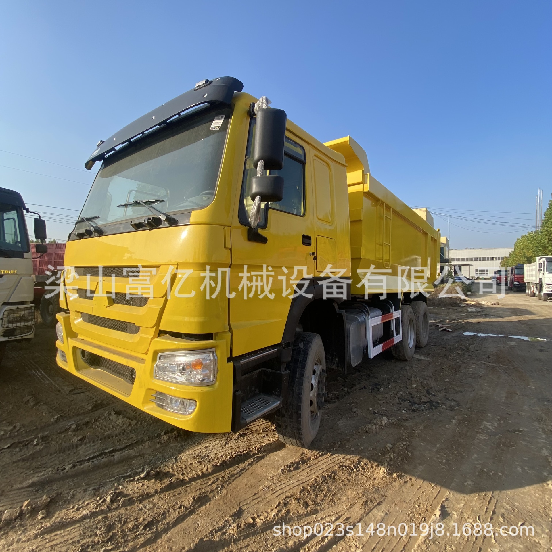 跨境外贸销售各种卡车6x4后八轮自卸车工程渣土车 HOWO翻斗自卸车