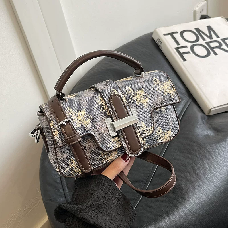 Retro shoulder bag, handheld one-shoulder bag, chain bag