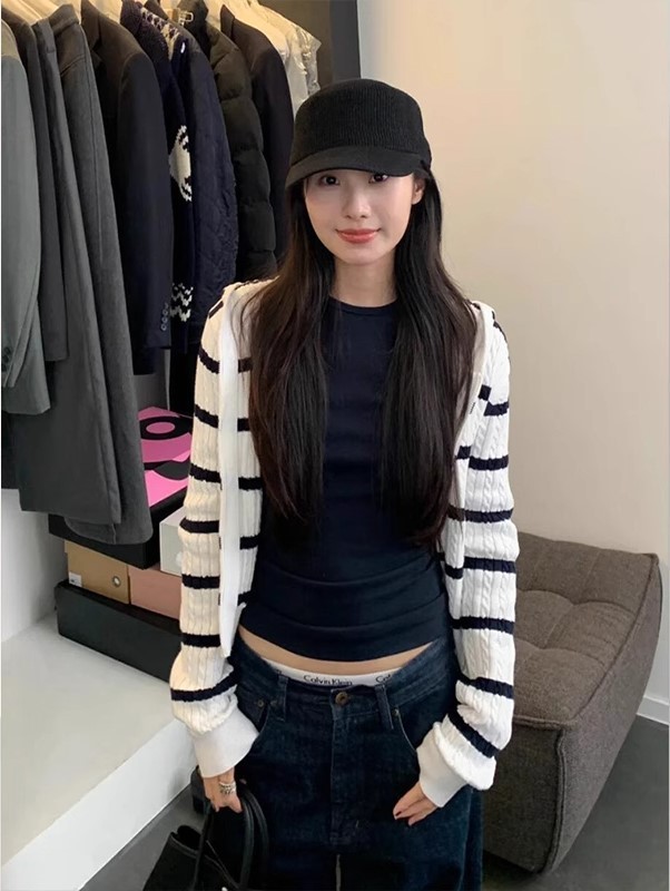 藏青色条纹连帽麻花针织开衫外套女韩系氛围感早秋季穿搭毛衣上衣|undefined