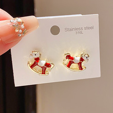 ����ʽ������ͱ�����С������ʱ�����ʰٴ����С�ڸ߼��ж���Ů