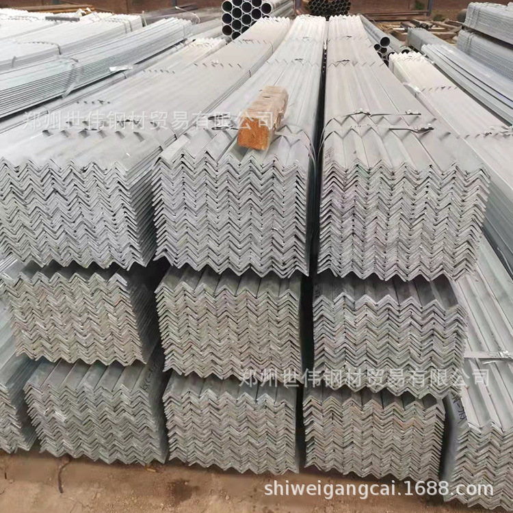 现货批发热镀锌角钢Q235热镀锌角铁三角钢可加工打孔欢迎来电询价