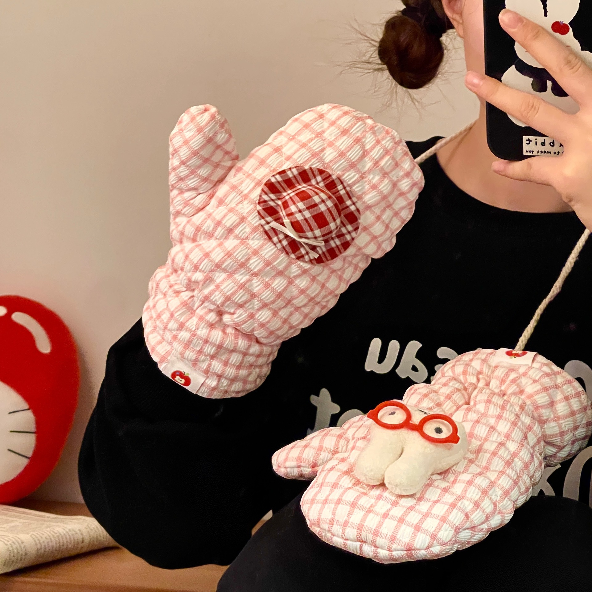 2025 nuevo guantes rojos de invierno de peluche con dedos de red para mujeres calientes de peluche al aire libre guantes de estudiantes a prueba de frío