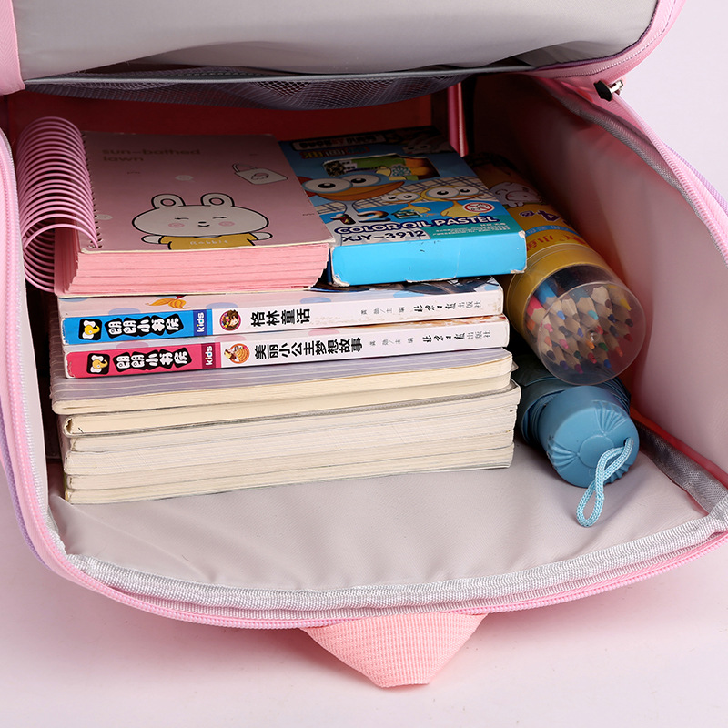 Natural Fish nueva escuela primaria estudiante mochila 2-5 grado chica moda dibujos animados descompresión protección de la columna vertebral entrega transfronteriza