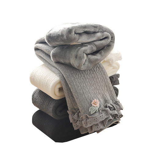 Autumn and winter plus velvet girls' leggings cotton children's thickened one-piece velvet large PP pants baby pantyhose nine-point lace