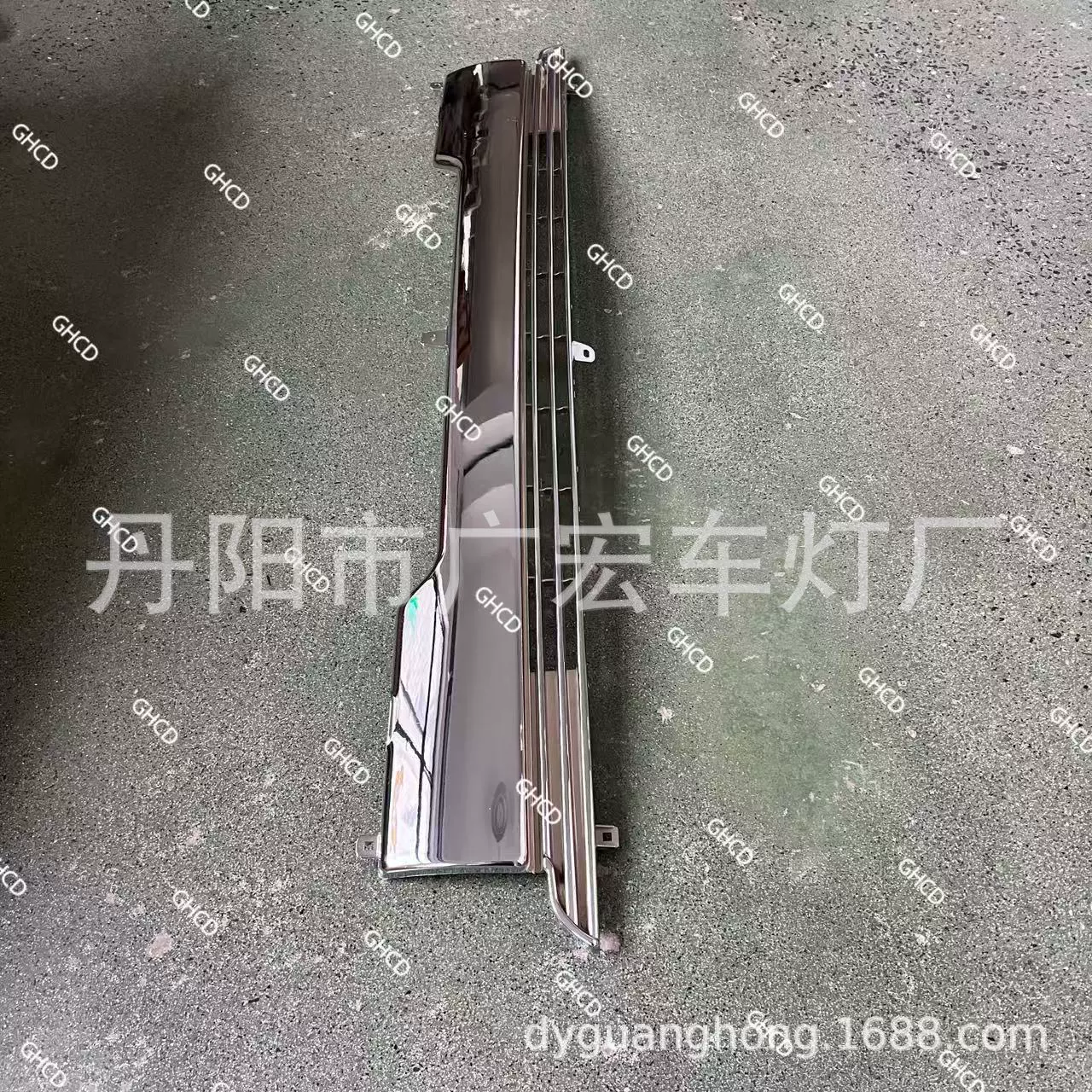 Хромированная решетка для Nissan CWA451 1999