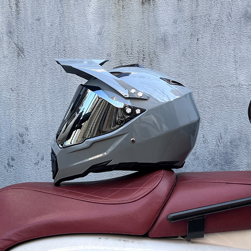 Casco de campo traviesa Casco de carreras de motos Casco de carretera Casco de doble propósito para hombres y mujeres Casco de tracción de cuatro estaciones Casco completo Orz