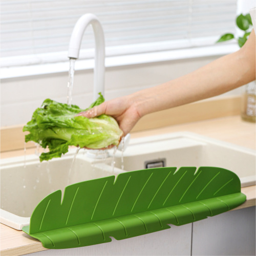 Household kitchen sink water shield banana leaf shape washing dishes and vegetables anti-splash suction cup partition water shield