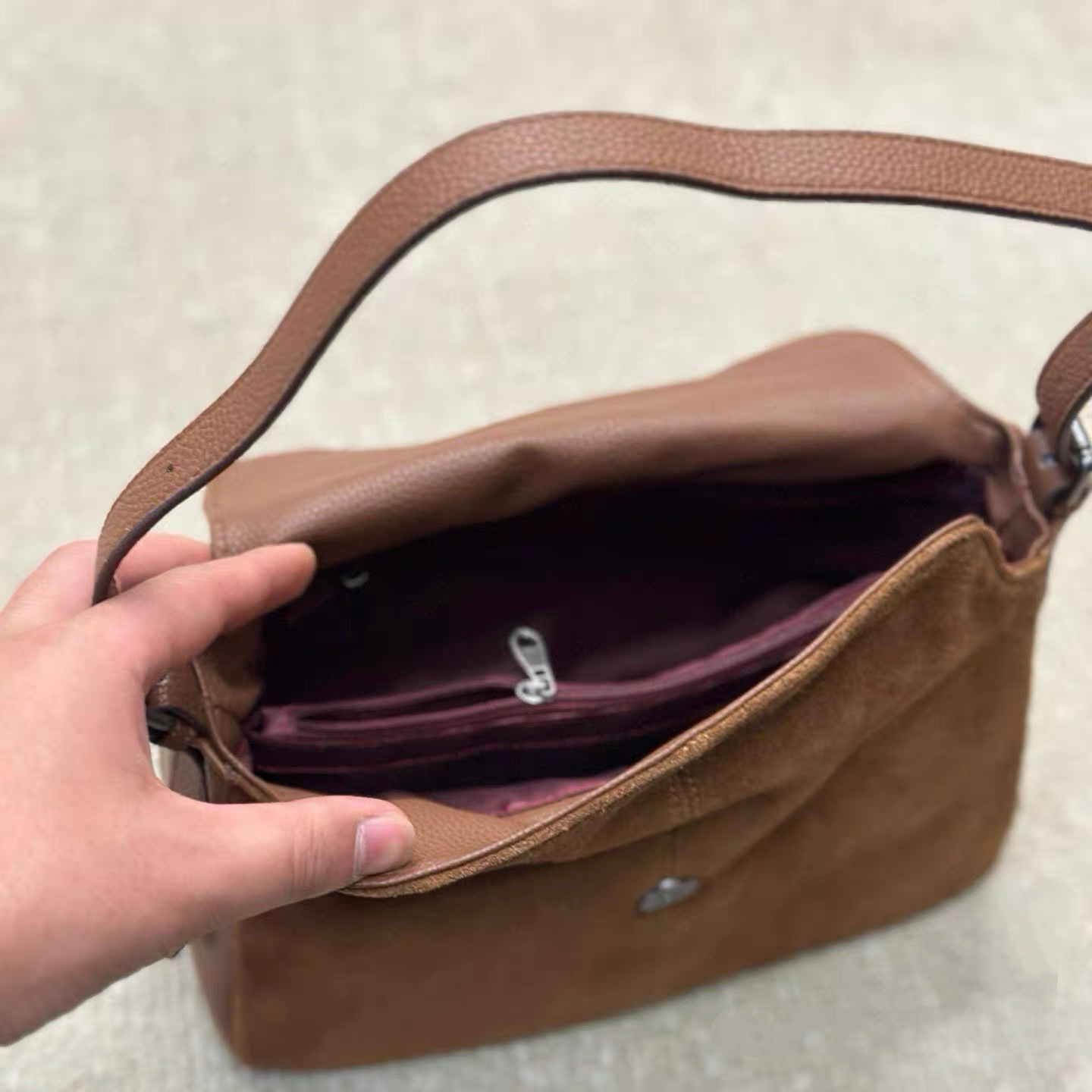 Luxury Style Suede Shoulder Bag For Women, Handbag And Crossbody Bag For Men, Textured Travel And Storage Bag - Thumbnail 4