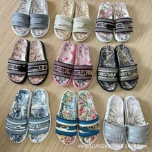 跨境外贸D家刺绣一字拖2024夏季新款厚底增高休闲外穿百搭沙滩拖