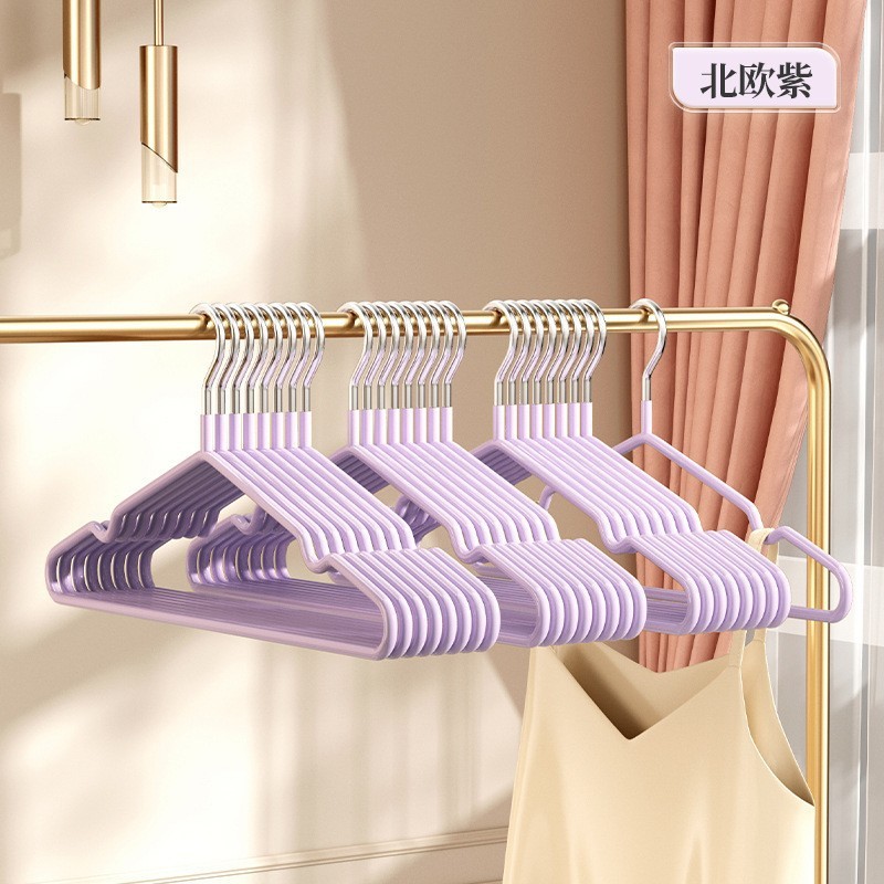 厚いハンガーを太くして、家庭用ハンガーを掛けて、学生寮の滑り止めを支えます。|undefined
