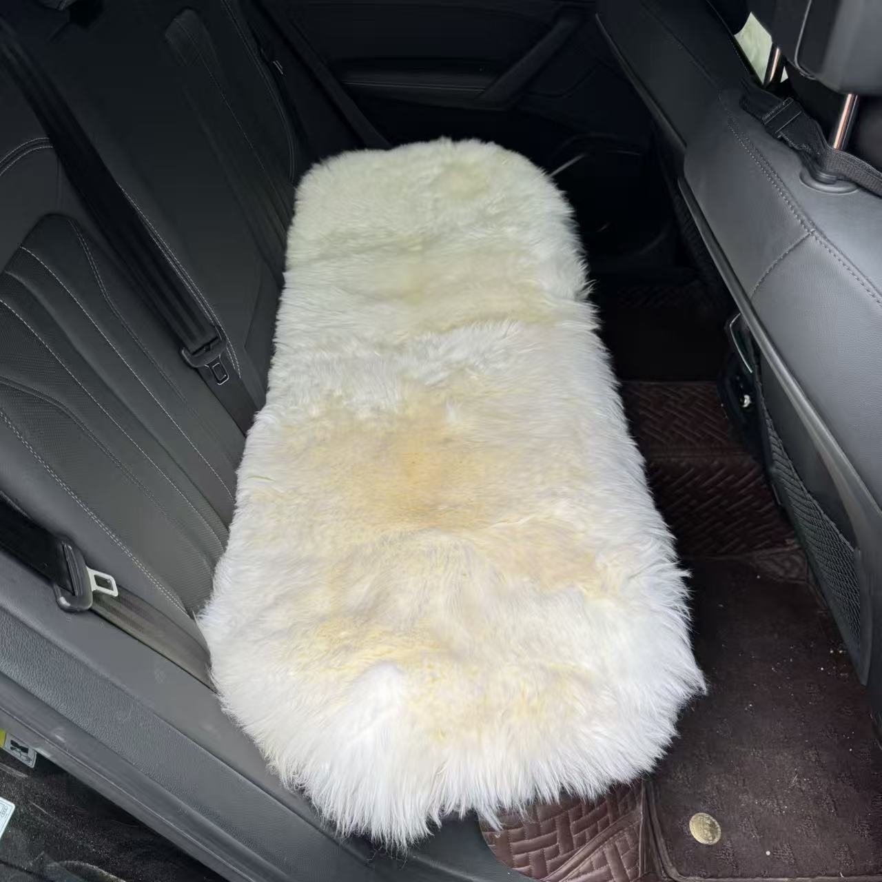 Sheepskin wool integrated car seat cushion, winter thickened real wool three-piece set, long wool warm car fur seat cushion