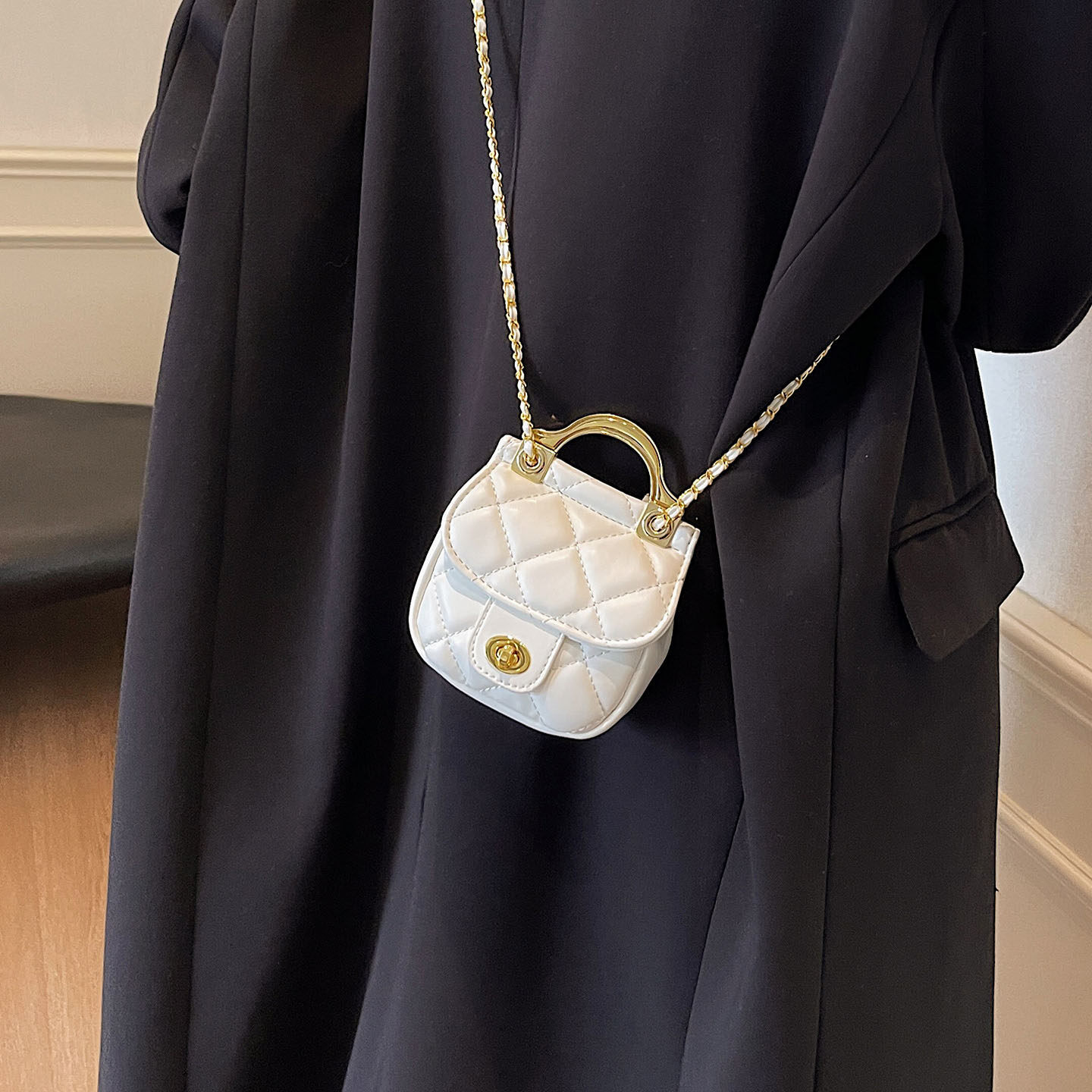 Bolsa de viaje de diamante, bolso de verano para mujeres, 2026 bolso de nuevo estilo universal, bolso de mochila, cadena de moda coreana, mini portátil