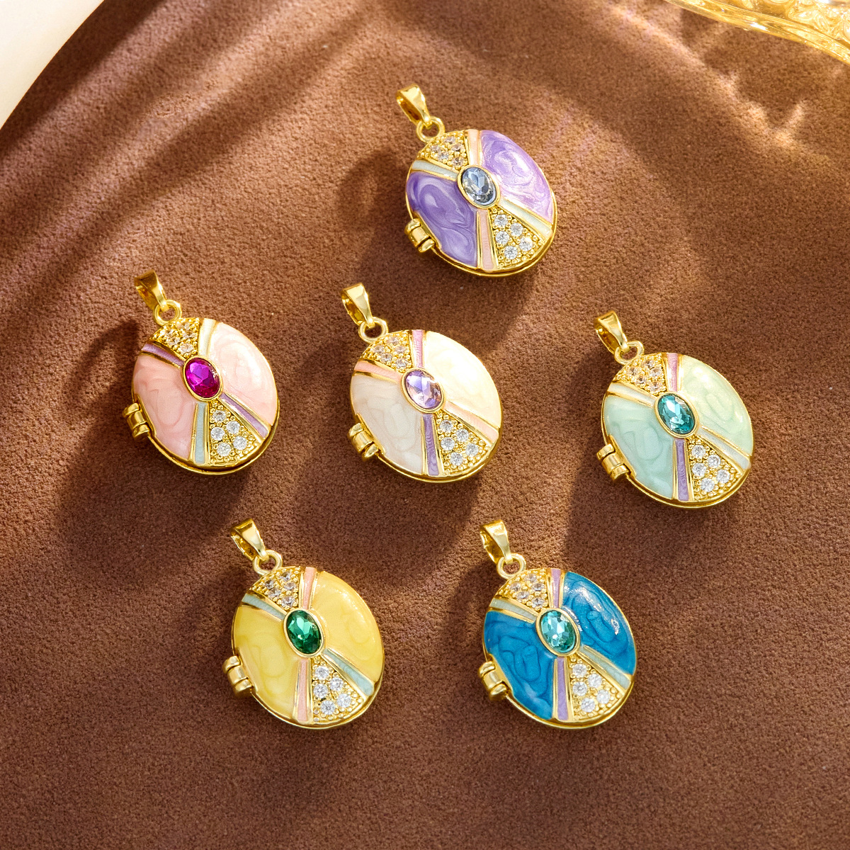 European and American Cross-Border Oil Dripping Photo Box Copper Gold-Plated Necklace Pendant Women's Niche Design High-End Creative Fashion Jewelry