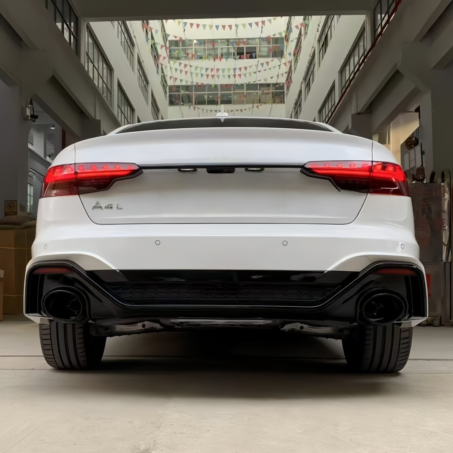 20-25 models suitable for Audi A4L, RS4 rear bumper, rear lip, and rear bumper surround, directly supplied by the manufacturer