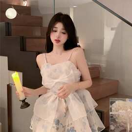 超仙吊带美背碎花公主蓬蓬裙夏季新款纯欲甜辣妹连衣裙收腰短裙子