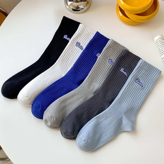 Men's Fall/Winter New Arrival Crew Socks Solid Color 100% Cotton Embroidered Letter Socks for Men Casual Sports Socks Wholesale