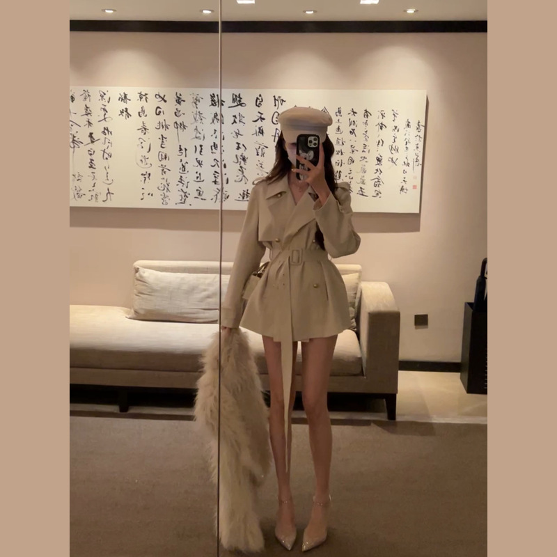 英伦风翻领双排扣收腰系带卡其色风衣女2025秋季新款气质短款外套|undefined