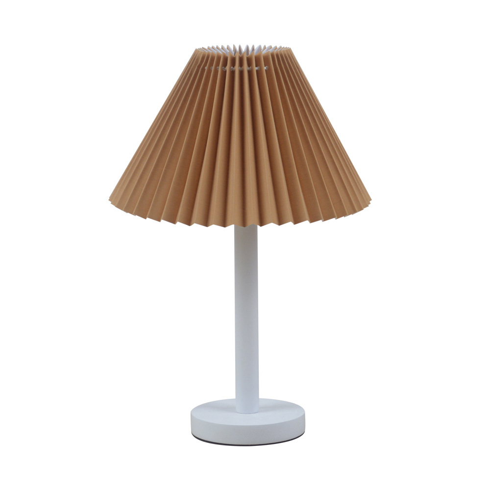 Lámpara de mesa plisada de noche de dormitorio de madera maciza nórdica Corea del Sur internet celebrity ins B & B cafe dormitorio lámpara de decoración nocturna