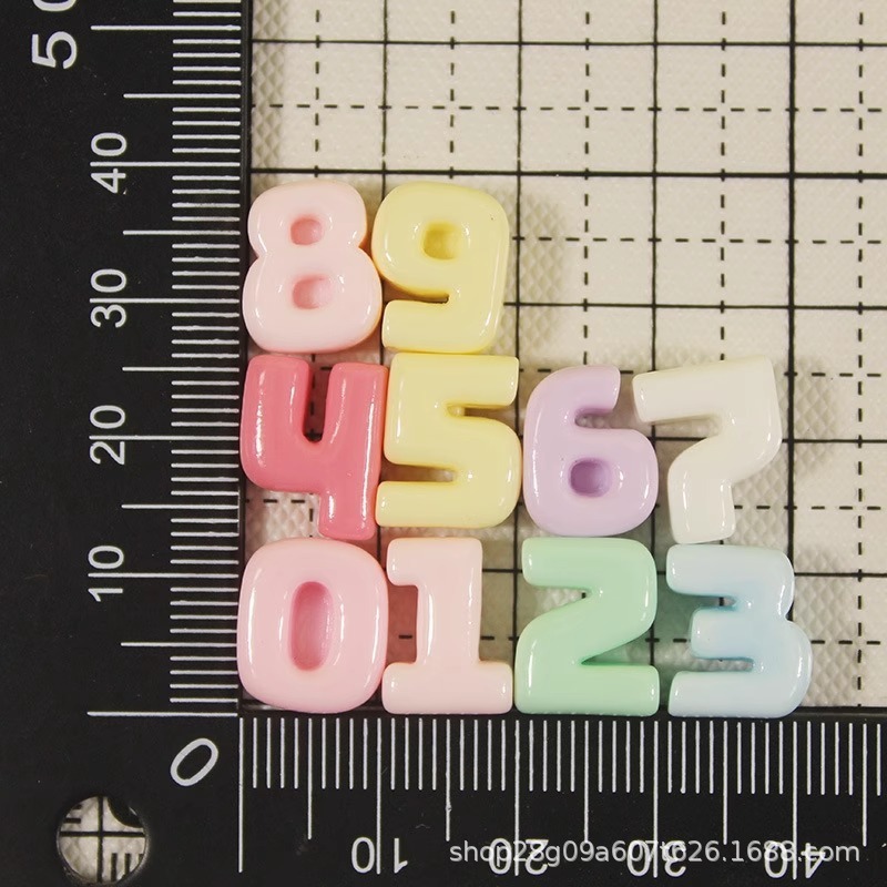 かわいいアルファベットと数字の樹脂製DIYクリーム接着剤携帯電話ケースジュエリーアクセサリー、ヘアクリップ、手作り素材アクセサリー|undefined