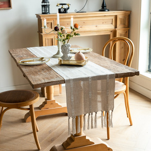New table runner cross-border Amazon hollow bed runner hand-woven three-dimensional embroidered dressing table scarf long tablecloth