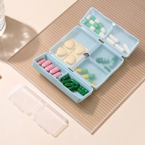 Bulk Portable 7-Compartment Medicine Box with Independent Folding Double Storage Box, Magnetic Magnetic 7-Compartment Pill Box