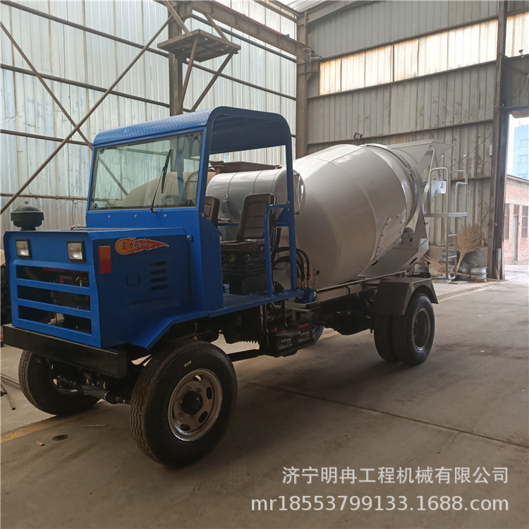 四驱搅拌罐车