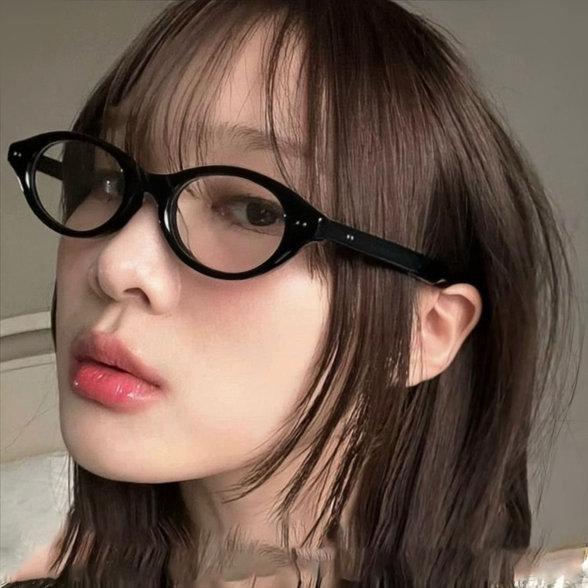 Estilo coreano de moda montura de gafas ovaladas retro gafas de montura nerd de uñas de arroz simple y versátil espejo plano anti-azul