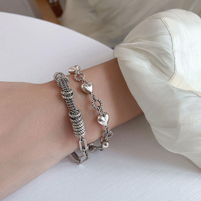Retro heart circle stitching bracelet female niche design braided chain heartshaped braceletpicture1