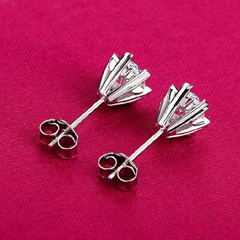 Cubic Zirconia And Pearl Stud Earrings For Everyday Elegance_voghion.com