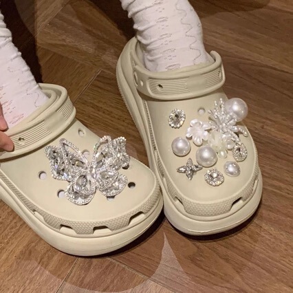 Pearl Flower Rhinestone Crocs Accessories Shoe Flower Decorative Buckle High-end Adaptation to Luo Chi Crocs Removable Shoe Flowers