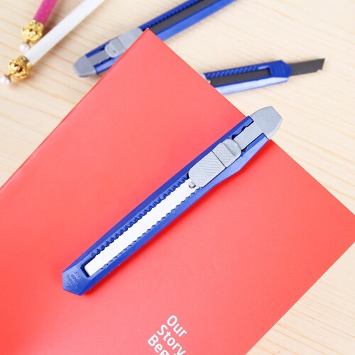 Ultra-sharp portable plastic color office utility knife unpacking tool knife student stationery knife handmade paper knife