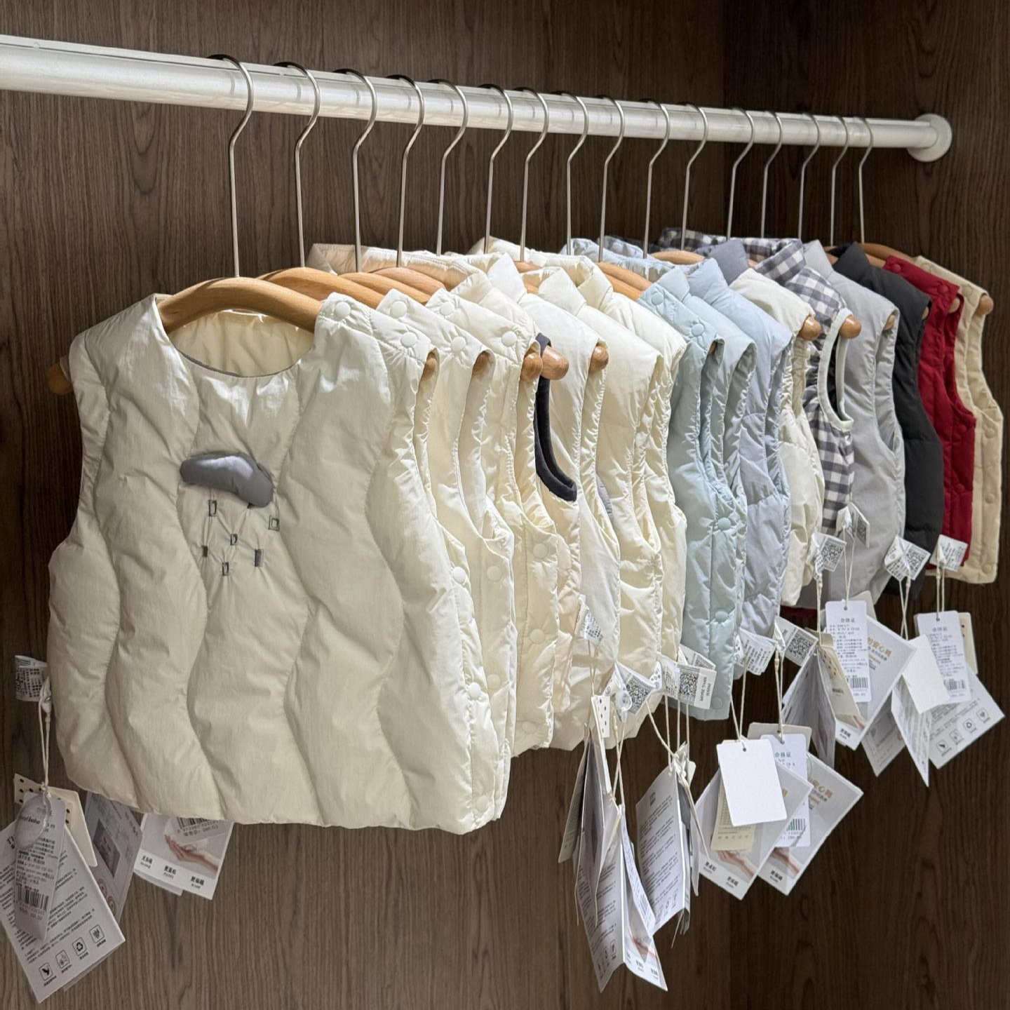 映次 安奈儿25年冬季新款中小童羽绒马甲 品牌童装工厂货源批发