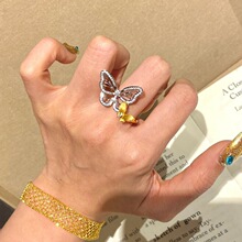 意大利复古双生蝶戒指女轻奢气质双色金蝴蝶微镶拉丝甜美仙女风