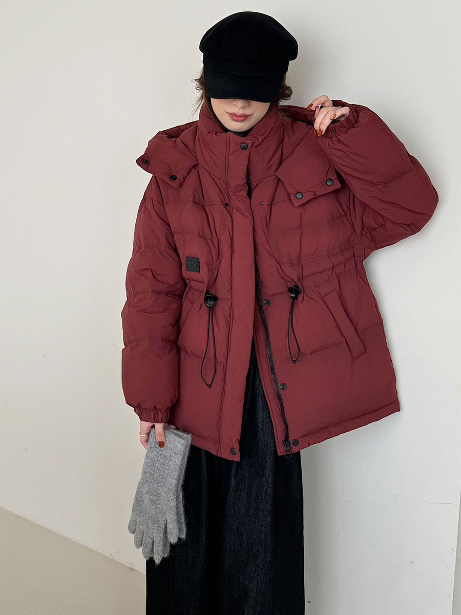 2025年新作 レディース アウトドア 防寒 ホワイトダックダウン ワークウェア ダウンジャケット ファッション フード付き レザーロゴ入り ウエストシェイプ 細見えコート