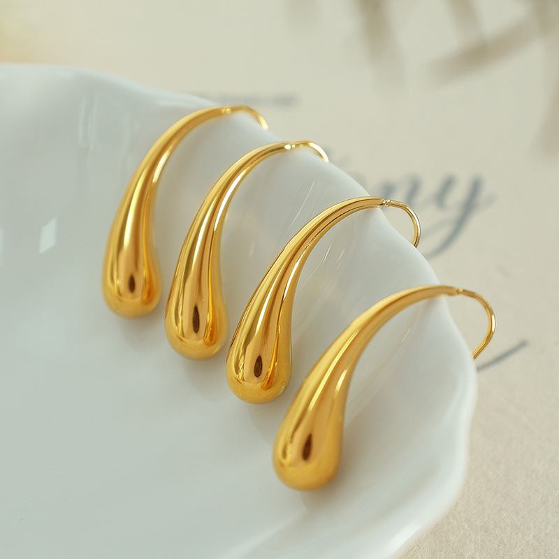 Orecchini a cerchio pendenti dorati minimalisti stile francese chic_voghion.com