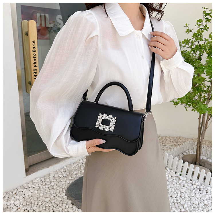 Women's Small All Seasons Pu Leather Streetwear Handbag display picture 2