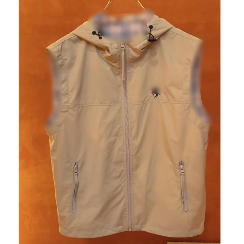2026 High-Quality Men's Clothing, Light Luxury Spring, Summer, and Autumn New Style Jackets, Trendy, Comfortable, Fashionable, Simple Hooded Thin Vests for Men 2026 High-Quality Men's Clothing, Light Luxury Spring, Summer, and Autumn New Style Jackets, Trendy, Comfortable, Fashionable, Simple Hooded Thin Vests for Men