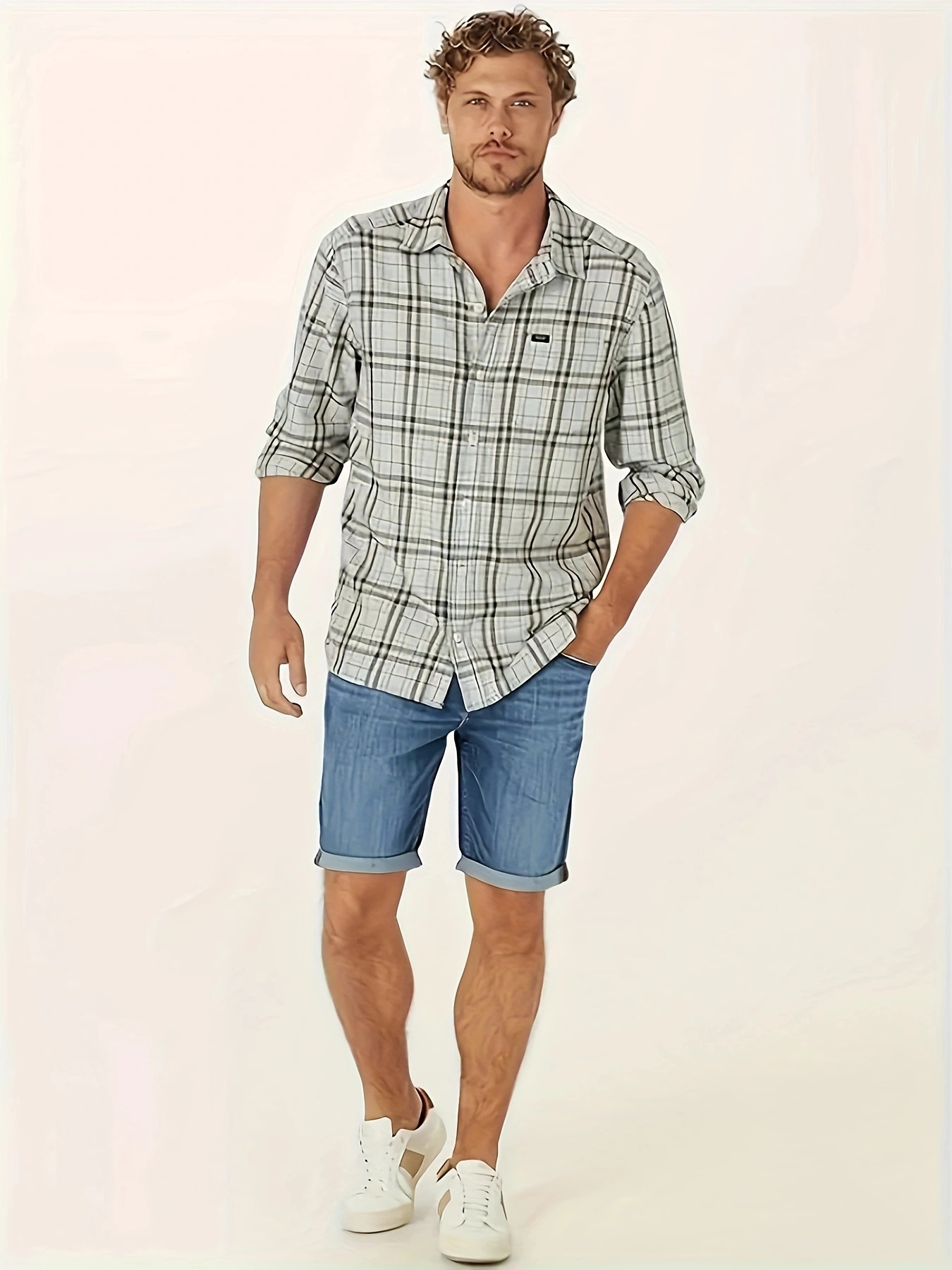 Europa y América suministro transfronterizo de moda nuevo hombre casual rectas crimped jeans pantalones medianos