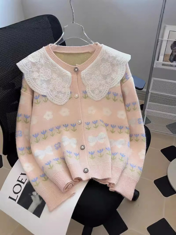 子供の襟のメリヤスのカーディガンのセーターの秋冬服の上着の新型の甘いヨーロッパの商品の外は柔らかくてモチの美しいコートの婦人服を着ます。|undefined