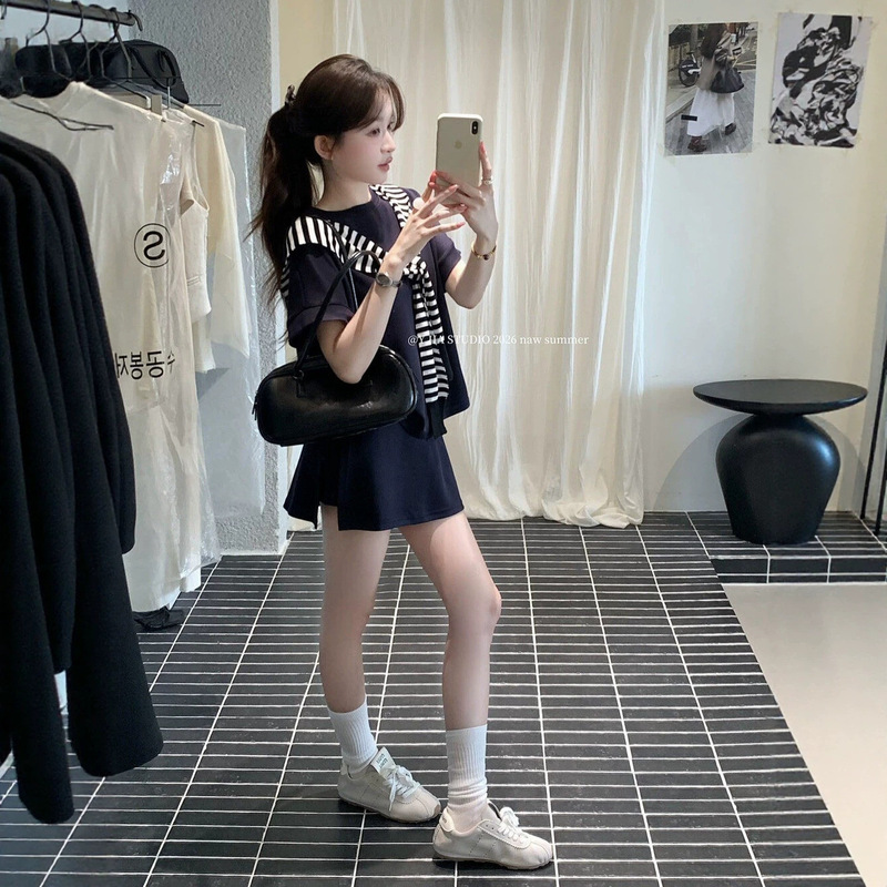 Y.Jia Summer Korean Style Lazy Style Loose Short-Sleeved Sweatshirt + Versatile Slimming Skirt Pants 5715 (with Shawl)