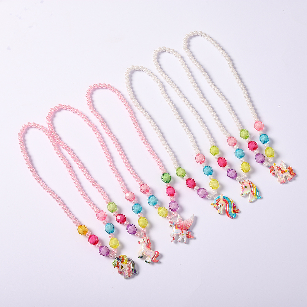 Style De Bande Dessinée Licorne Arylique Bois Vernis Au Four Enfants Pendentif 1 Jeu display picture 1