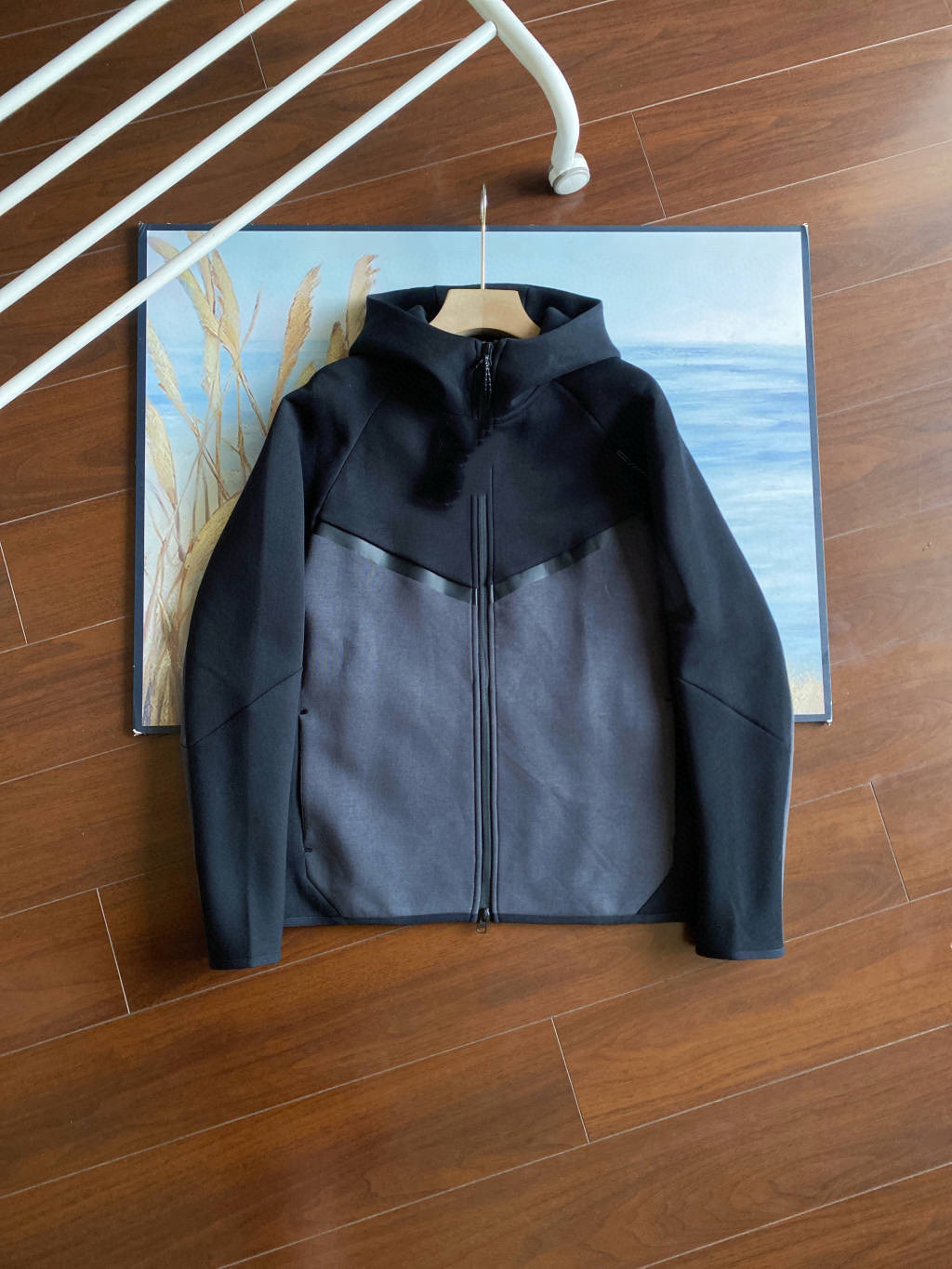 Tops. black and dark gray / S