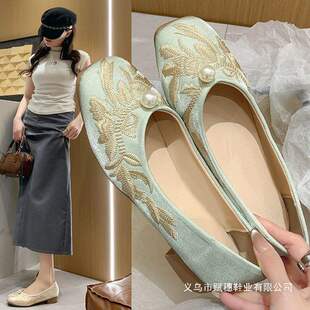 ŮЬ�̽�����ʽ�����¿�Ь��ܛ�״ָ��\�ڷ��^�͸���ЬŮ�Gɫ��Ь